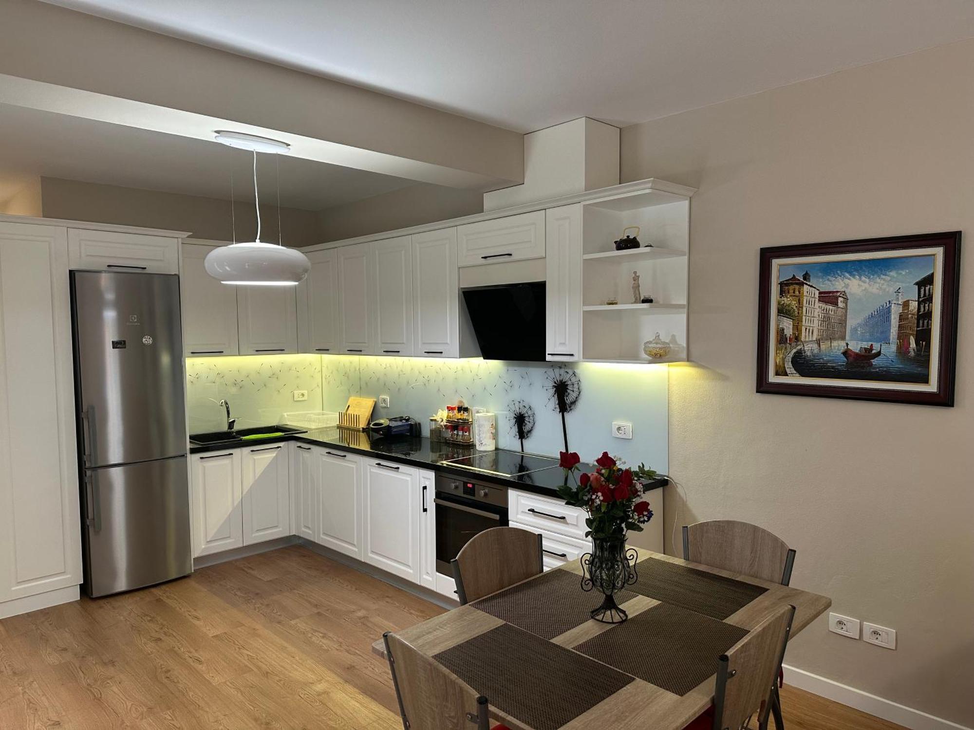 Apartament Cosy Staycation 2,